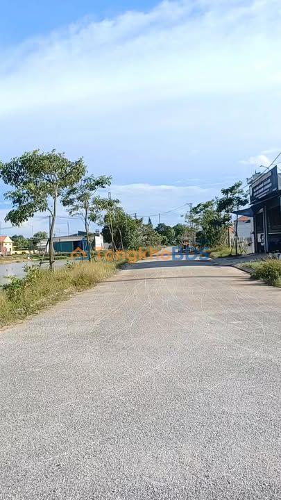 Bán Đất Kinh Doanh Mặt Tiền Mai Thủy, Đồng Hới - 185m² Full Thổ Cư, Giá 1.2 Tỷ