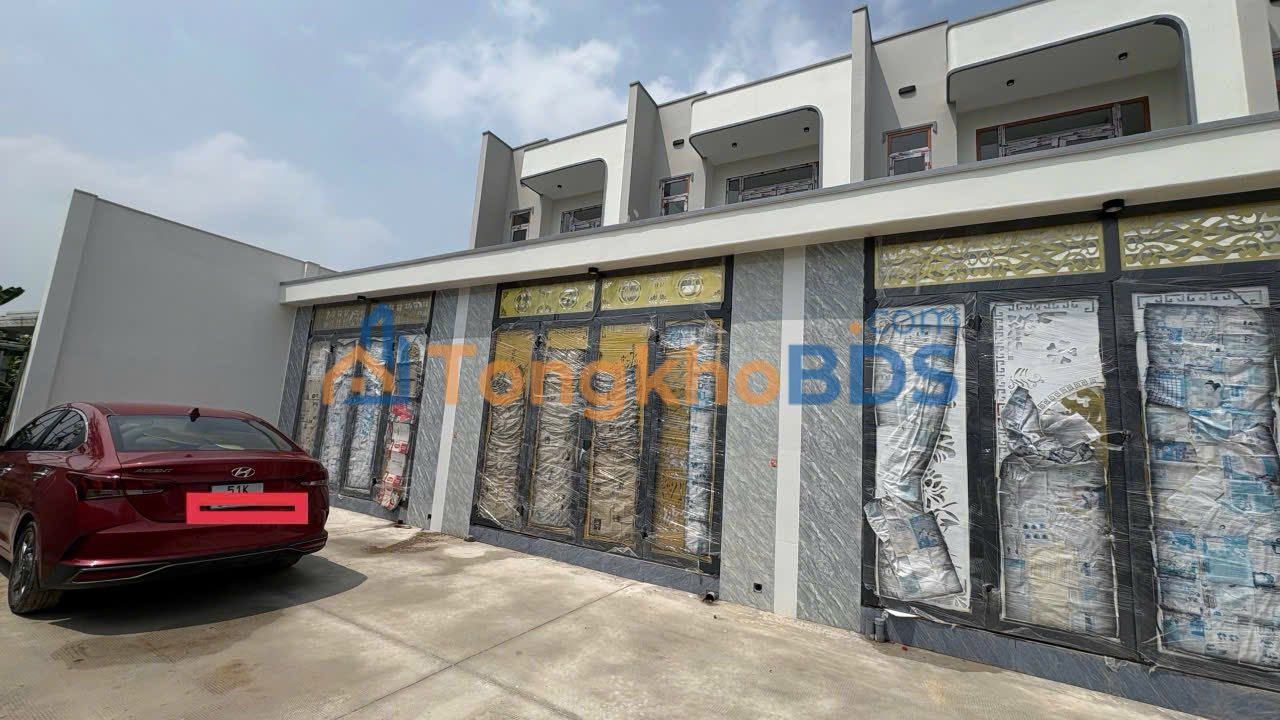 Nhà Phố Đức Hòa Long An 103m² Sổ Hồng Hoàn Công - Giá 2.55 Tỷ