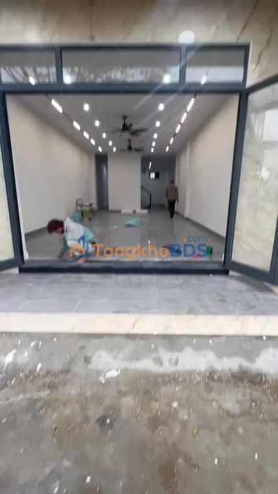 Cho thuê Nhà Nguyên Căn 4 Tầng Mặt Tiền Nguyễn Tất Thành Nối Dài, Đà Nẵng