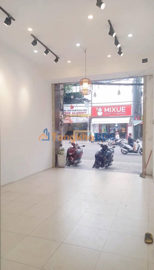 Cho thuê Mặt bằng 40m² Đường Đống Đa, Hải Châu - Lối đi riêng, WC riêng