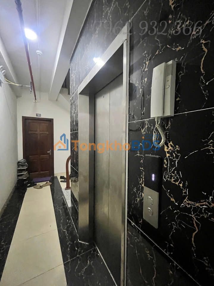 Nhà Vũ Hữu 80m² - 7 Tầng Thang Máy, Sổ Nở Hậu, Giá 17.5 Tỷ