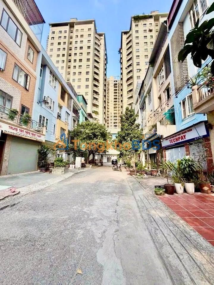 Nhà Phố Kinh Doanh Mặt Tiền 5m Văn Khê, Hà Đông - 83m², 5 Tầng Thang Máy