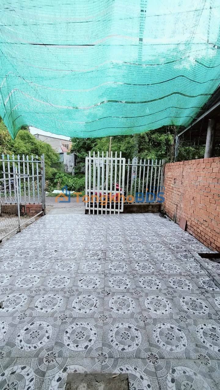 Cho thuê nhà mặt tiền Thỏ Đế, Long Xuyên - 2 Triệu/tháng, Đường Xe Hơi