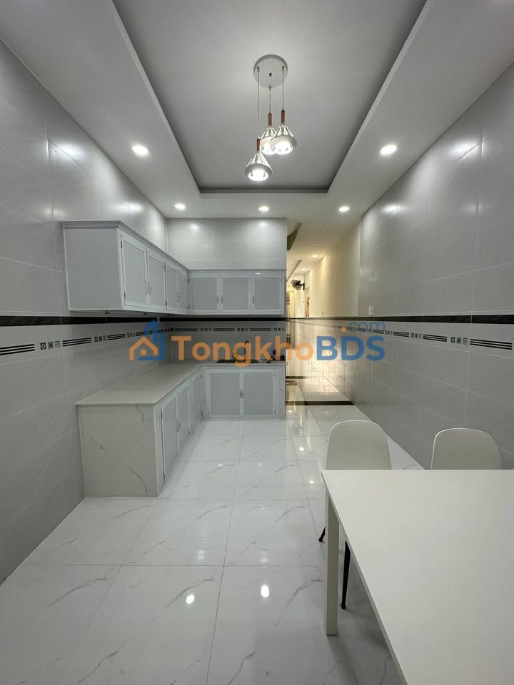 Cho Thuê Mặt Tiền Lò Gốm Q6 - 2PN Kinh Doanh Đa Ngành 14 Triệu/Tháng