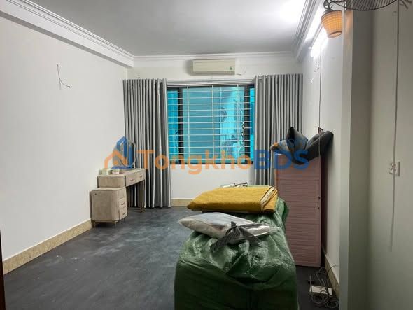 Nhà Mễ Trì 40m² - 4PN, Sổ đỏ, Giá 9 Tỷ - Vừa Ở Vừa Đầu Tư Sinh Lời!