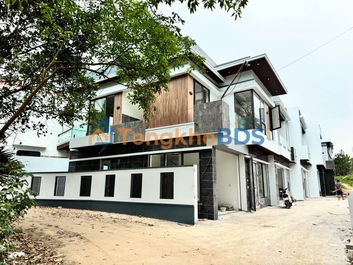 Nhà 2 Tầng Viện A Tài Chính Phú Bình 100m² Giá 3.x Tỷ - 2 Mặt Thoáng Ô Tô Đánh Võng