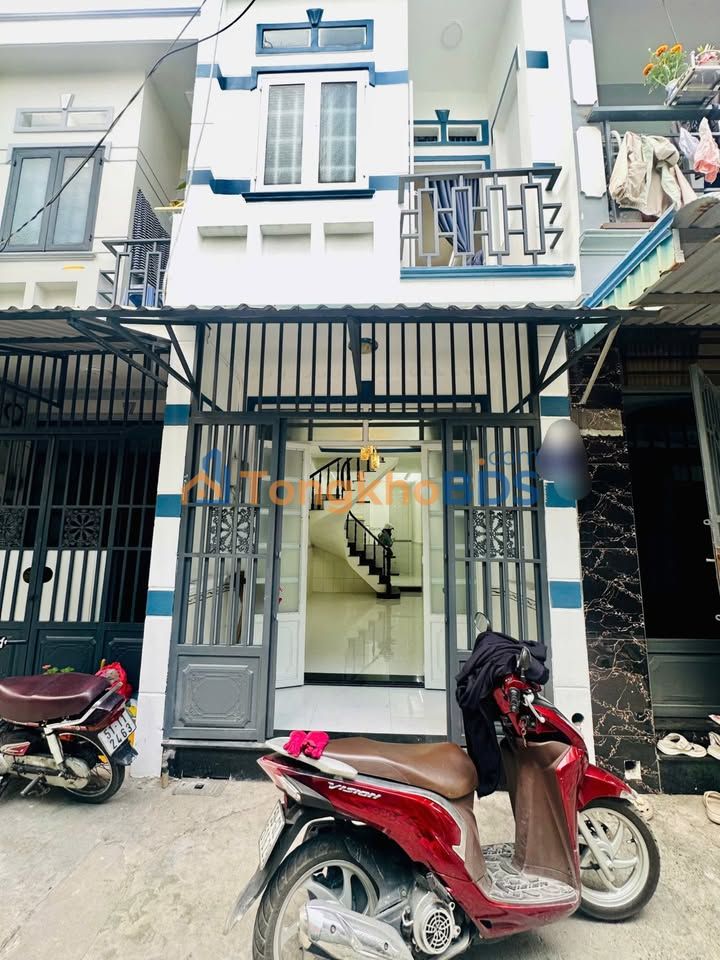 Nhà 35m² Lê Văn Khương, Quận 12 - 2PN, Hẻm Xe Hơi, Giá 1.99 Tỷ