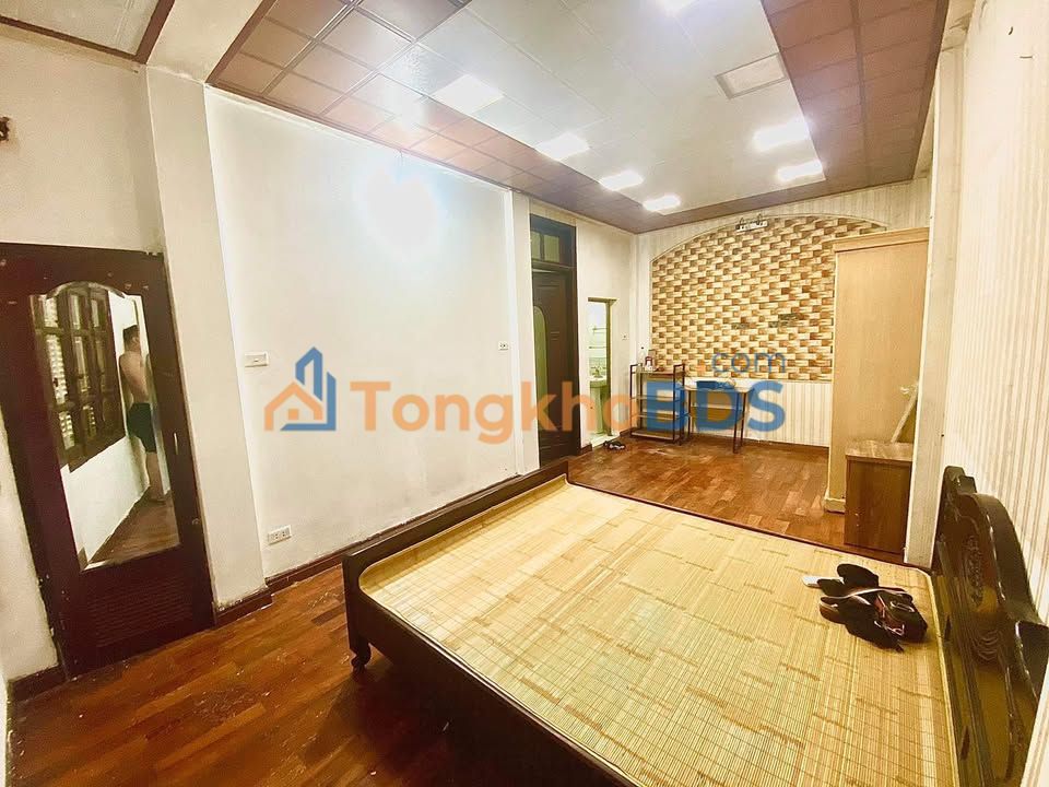 Cho thuê phòng trọ Nguyễn Khoái, Hai Bà Trưng - 30m² full nội thất, sẵn ở ngay
