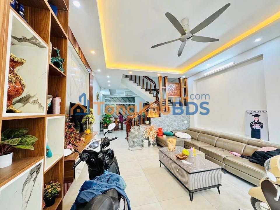 Nhà Núi Long Cẩm Thủy - 8.5 Triệu/Tháng - Hợp đồng Dài hạn