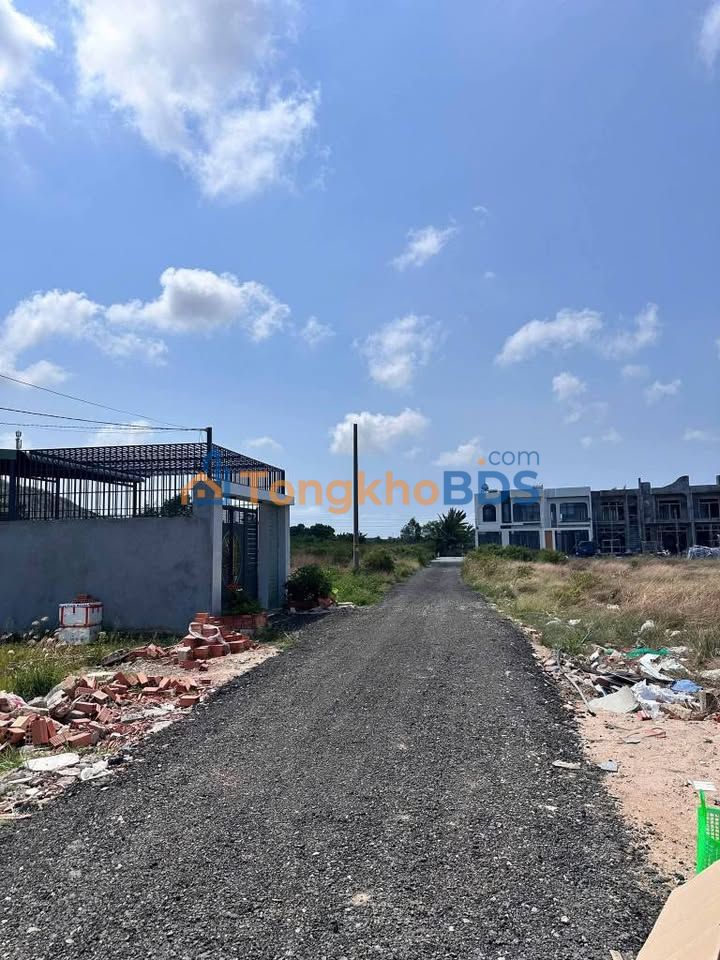 Nhà 3PN Gần KCN Chân Mây - Long Đất, Sổ Hồng Thổ Cư, Giá 2.5 Tỷ