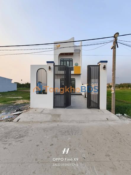 Nhà 150m² Sổ Hồng Hoàn Công - Đức Hòa, Long An - Sẵn Sàng Vào Ở Ngay!