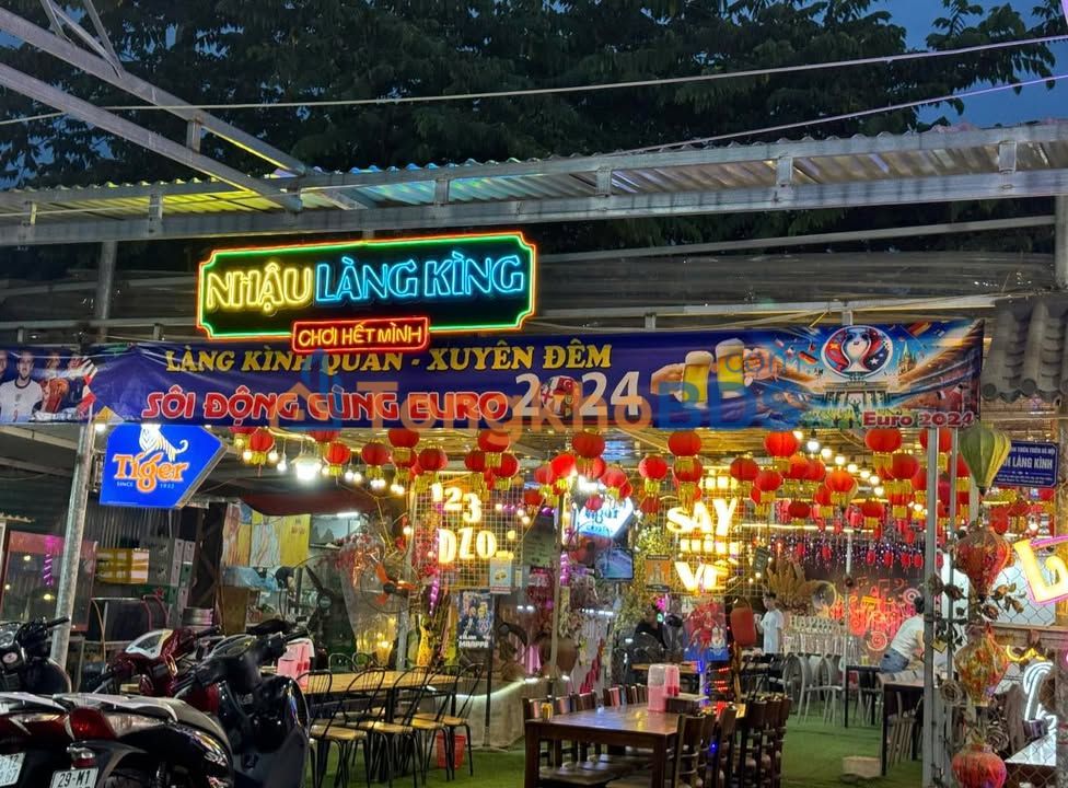 Cho thuê mặt bằng 350m² đường Yên Xá, Thanh Trì - Kinh doanh sầm uất