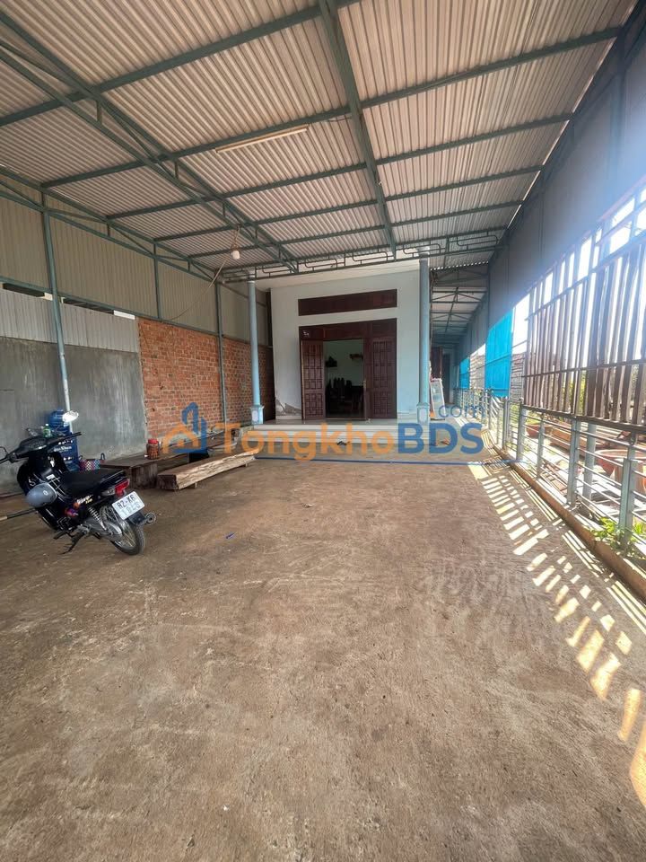 Nhà Hẻm Nguyễn Khiệm Pleiku - 320m² Ngang Lớn, Giá 1.5 Tỷ