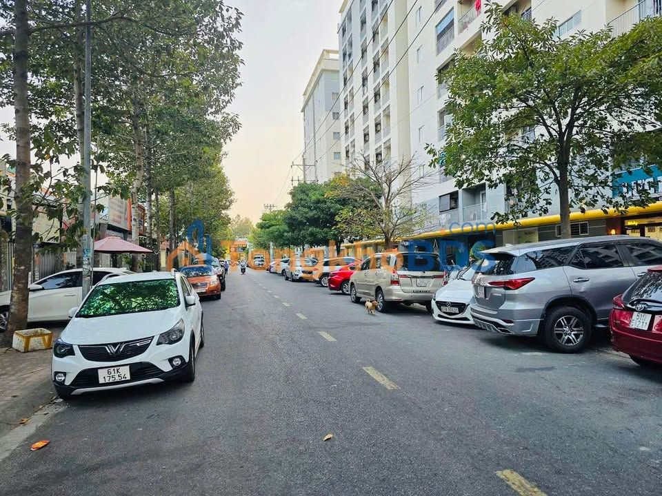 Nhà Mặt Tiền Kinh Doanh Hiệp Thành 3, TDM - 100m², Sẵn Sàng Ở Ngay