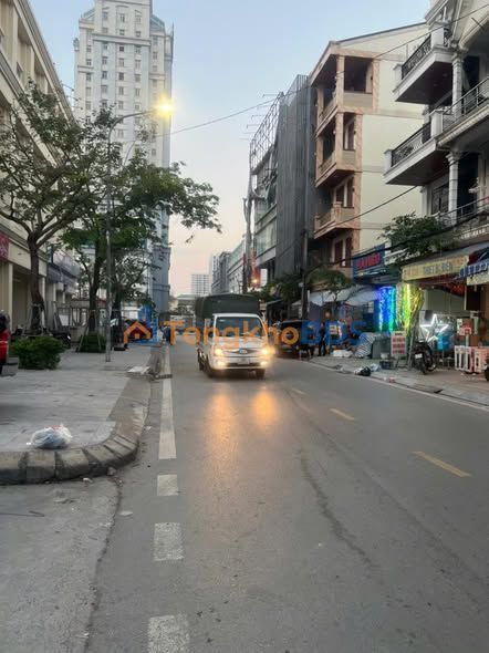 Townhouse EuroWinDow Vinh 250m² 8 tỷ - Mặt tiền kinh doanh