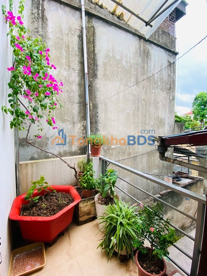 Nhà 61.3m² Kim Giang, Thanh Xuân - Sân Vườn Rộng, Sẵn Sàng Xây Thêm