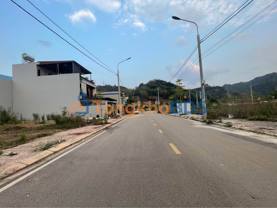 Đất nền 135m² mặt tiền 15m - Khu Trường Quốc Tế Bình Minh, Sơn La