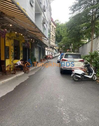 Nhà 5 Tầng Ngõ 629 Kim Mã - 4PN, Ô Tô Đỗ Cửa - 20 Triệu/Tháng