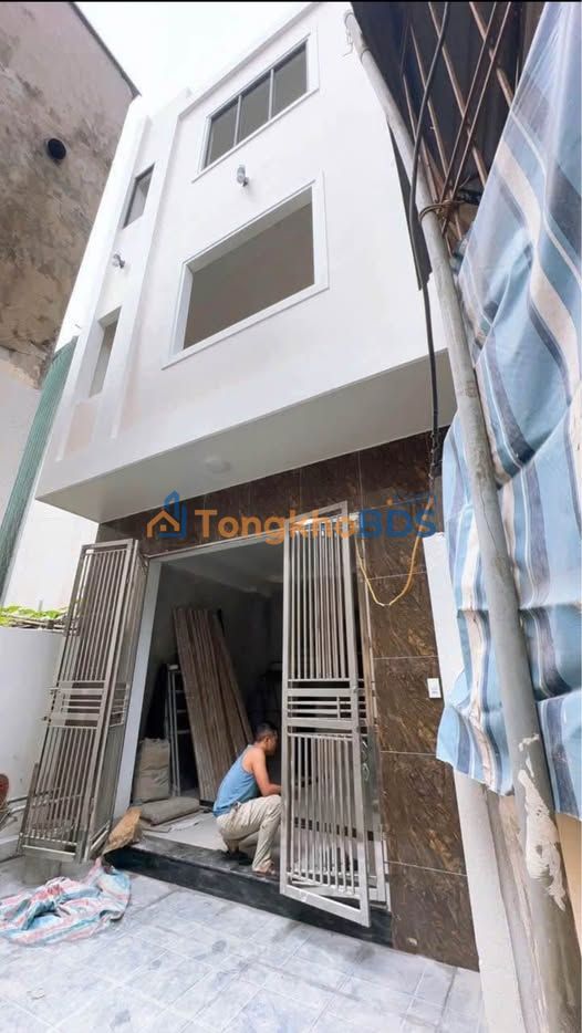 Nhà Quang Trung, TP Thái Bình - 50m² - Oto đỗ cửa - Giá 2.8 tỷ