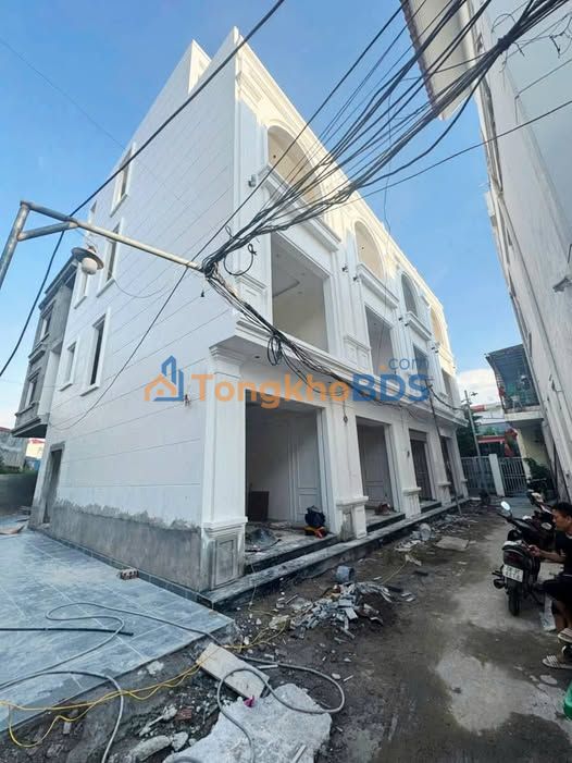 Nhà 4 Tầng Phố Văn Cao, Hải An - 42m² Sổ Đỏ, Giá Tốt