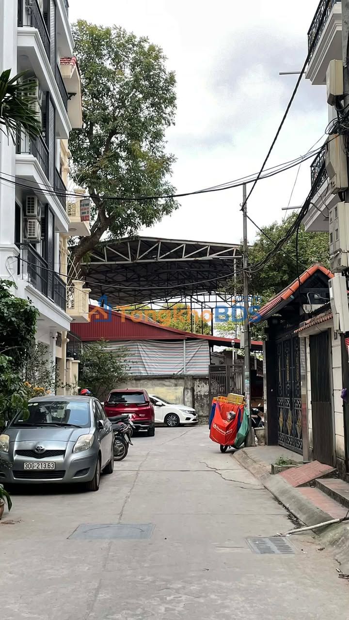 Nhà Mặt Phố Lạc Long Quân 103m², 6 Tầng Thang Máy, View Hồ Tây - 24.5 Tỷ