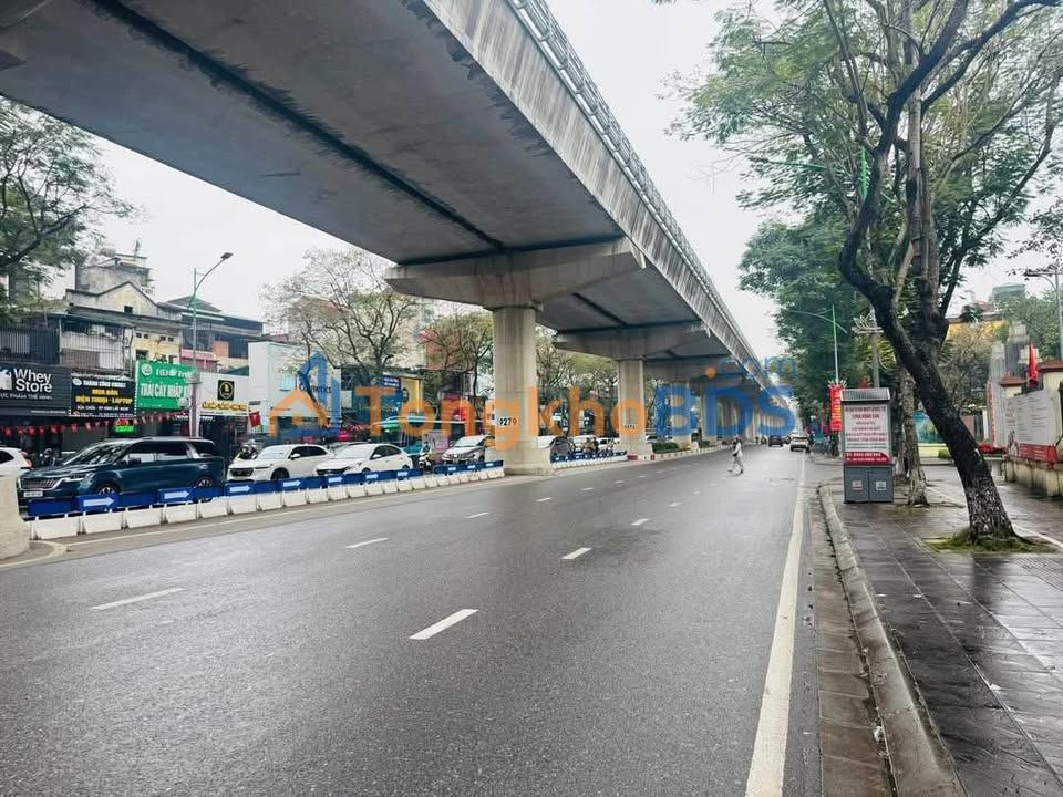 Nhà Mặt Phố Kinh Doanh 39m² x 5 Tầng Xuân Thủy, Cầu Giấy - Vỉa Hè Rộng, Oto Dừng Đỗ