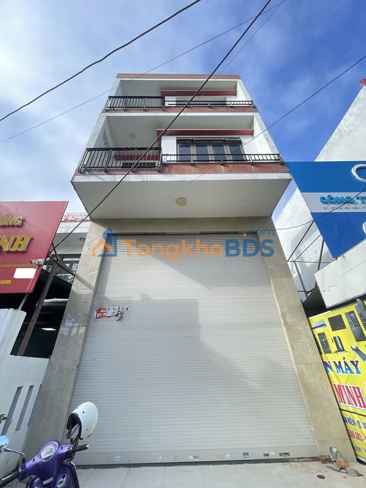 Cho thuê nhà 3 tầng mặt tiền Lê Văn Hiến, Sơn Trà, Đà Nẵng - Kinh doanh sầm uất