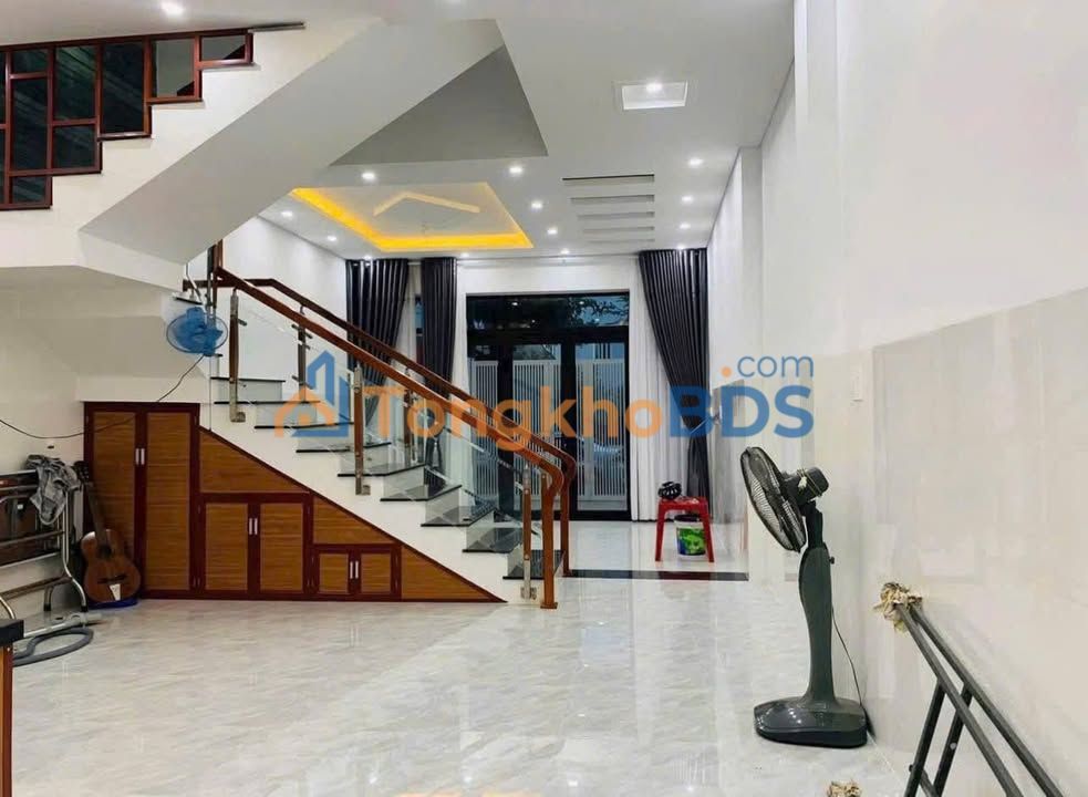 Nhà 2 Tầng Mặt Tiền Lê Phụ Trần, Sơn Trà - 90m² Giá 15 Triệu