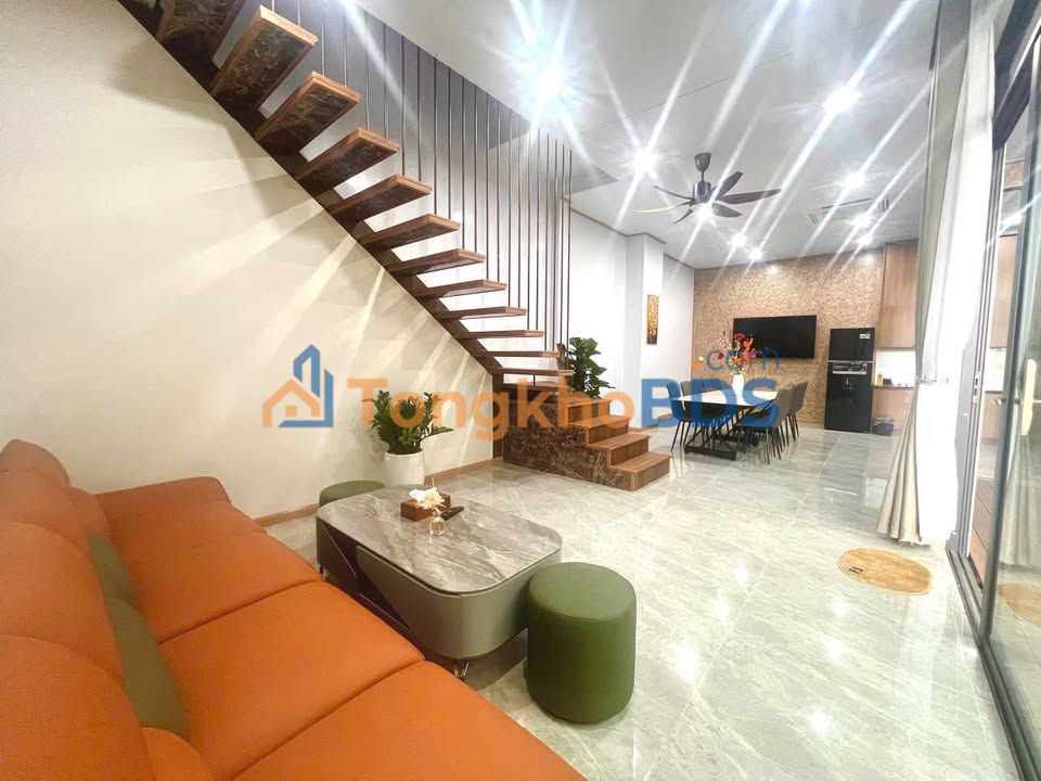 Villa 13PN Mặt tiền Hồ Xuân Hương, Đà Nẵng - Sát biển Mỹ Khê, 440m²