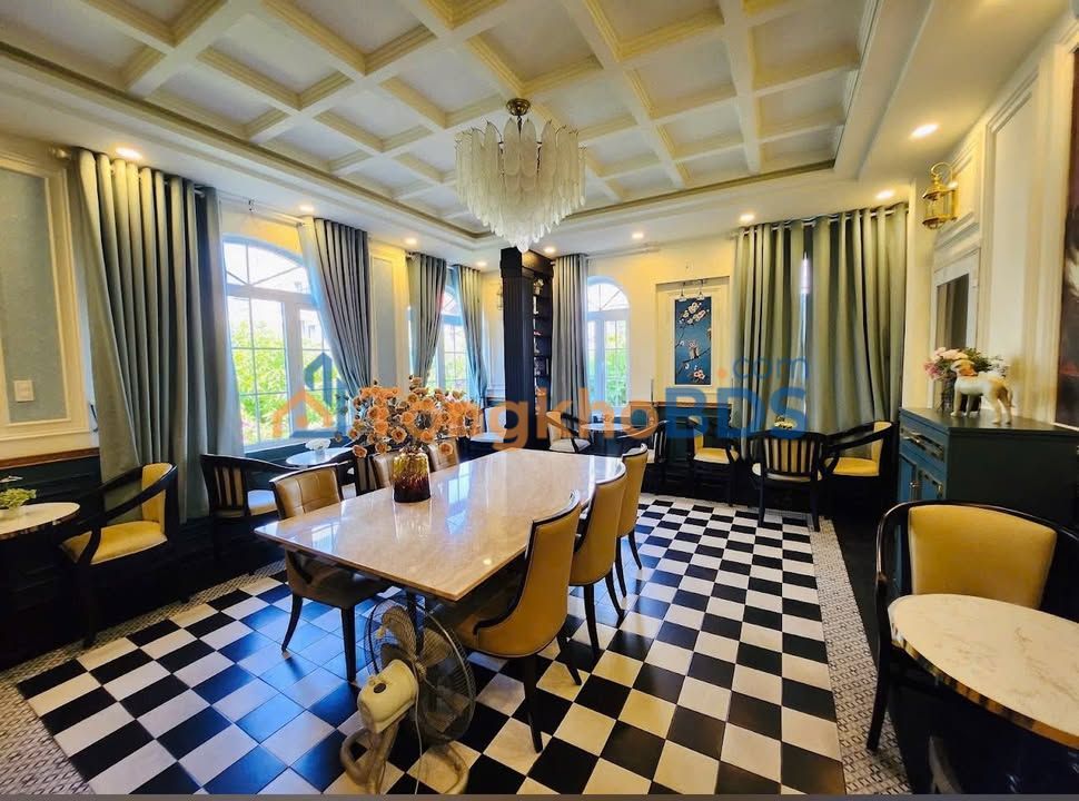 Cho thuê nhà góc 2 mặt tiền Khu Phố Hàn, Đà Nẵng - Kinh doanh F&B, Spa