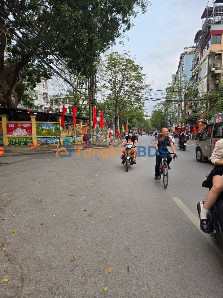 Nhà Lô Góc 5 Tầng Dương Văn Bé, 35m² - Sổ Đỏ Riêng, Full Nội Thất