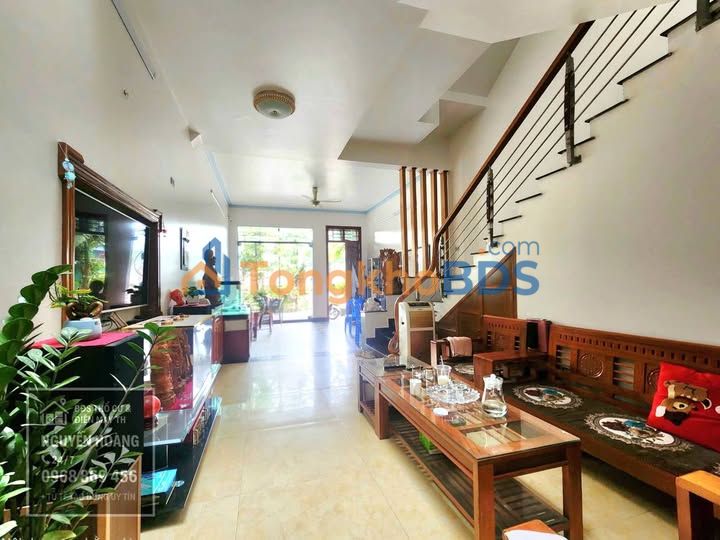 Nhà 75m² 3 Tầng Hướng Đông Nam - Trung Tâm Thanh Hóa, Sổ Đỏ Chính Chủ