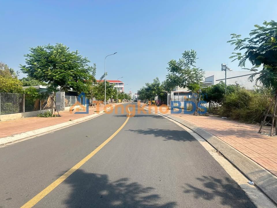 Đất Mặt Tiền Phạm Lạc, Long Khánh - 150m², Sẵn Sổ Hồng, Giá 3.65 Tỷ