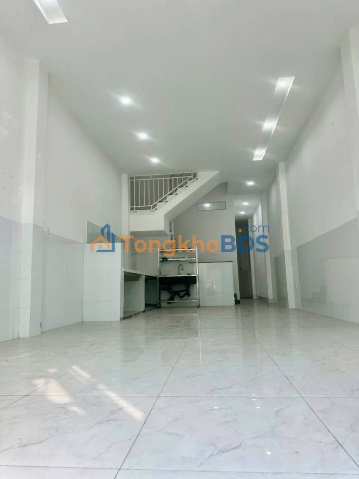 Cho thuê nhà hẻm ô tô Q12 - 3PN, 2WC, 72m² - Giá 9.5 Triệu