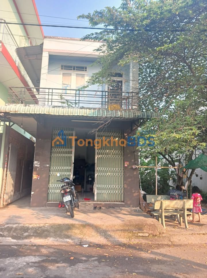 Nhà trọ 125m² sổ sẵn Gđ1 Tân Đức - 5 phòng + 1 kiot full khách