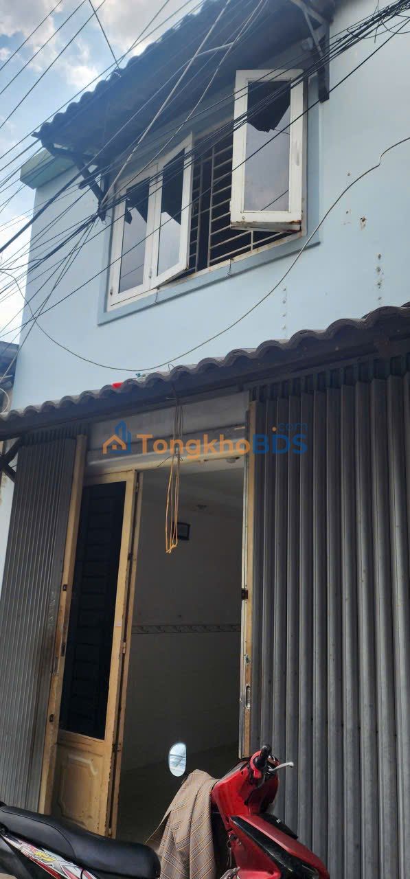 Cho thuê nhà 32m² 2PN, 2 Lầu 1, H.Bình Chánh - Giá 4 Triệu/Tháng