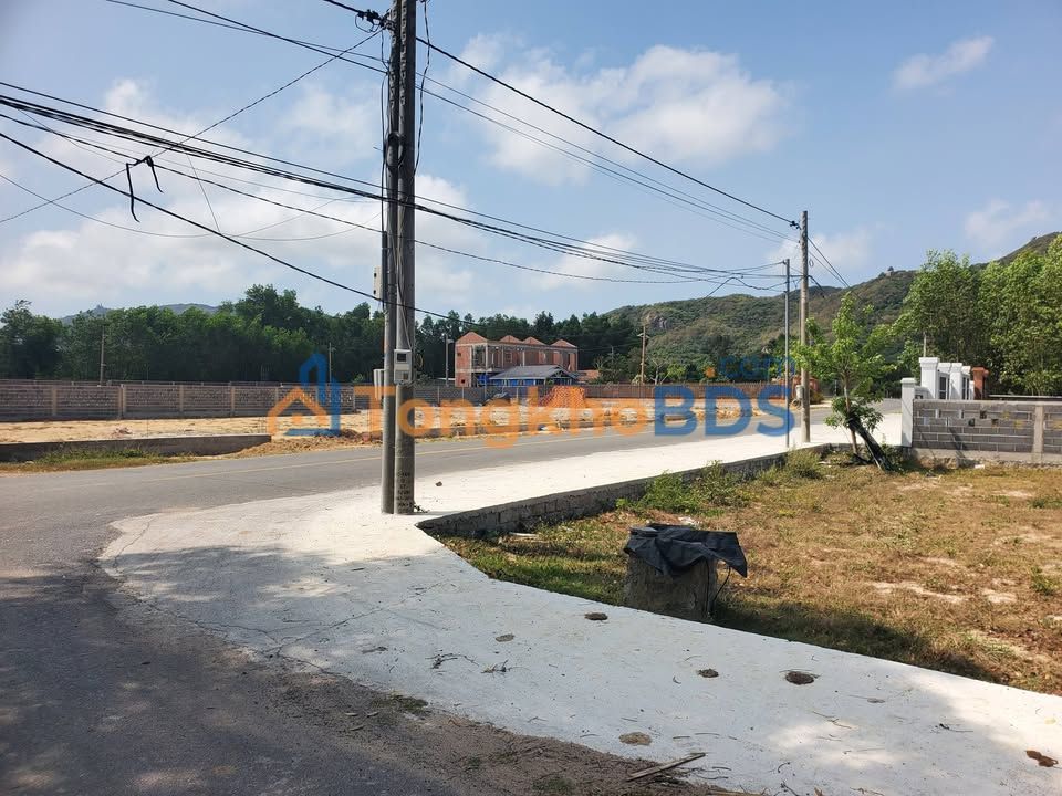 Đất Nền View Núi 275m² - 2.1 Tỷ, Cách Biển Phước Hải Chỉ 4km