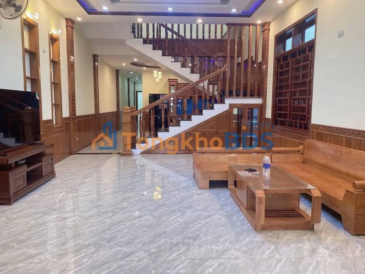 Nhà 2 Tầng 230m² Hòa Khương, Đà Nẵng - Sân Rộng Kinh Doanh, Sẵn Sàng Ở Ngay!