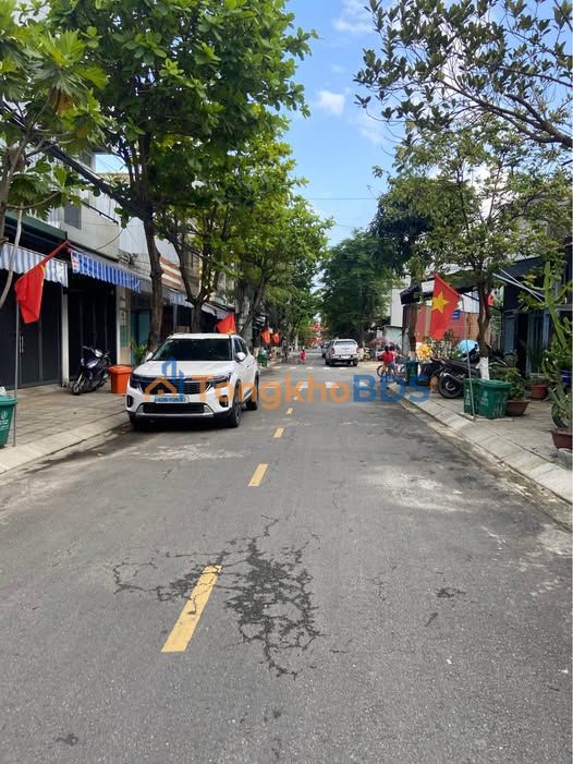 Nhà Mặt Tiền Hoa Lư Hải Châu - Giảm Sốc 200 Triệu, Giá Chỉ 6.3 Tỷ