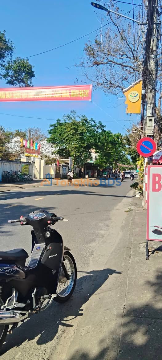 Đất Nam Việt Á 100m² - Sổ Đỏ, Giá 5.25 Tỷ, Tặng Nhà Cấp 4