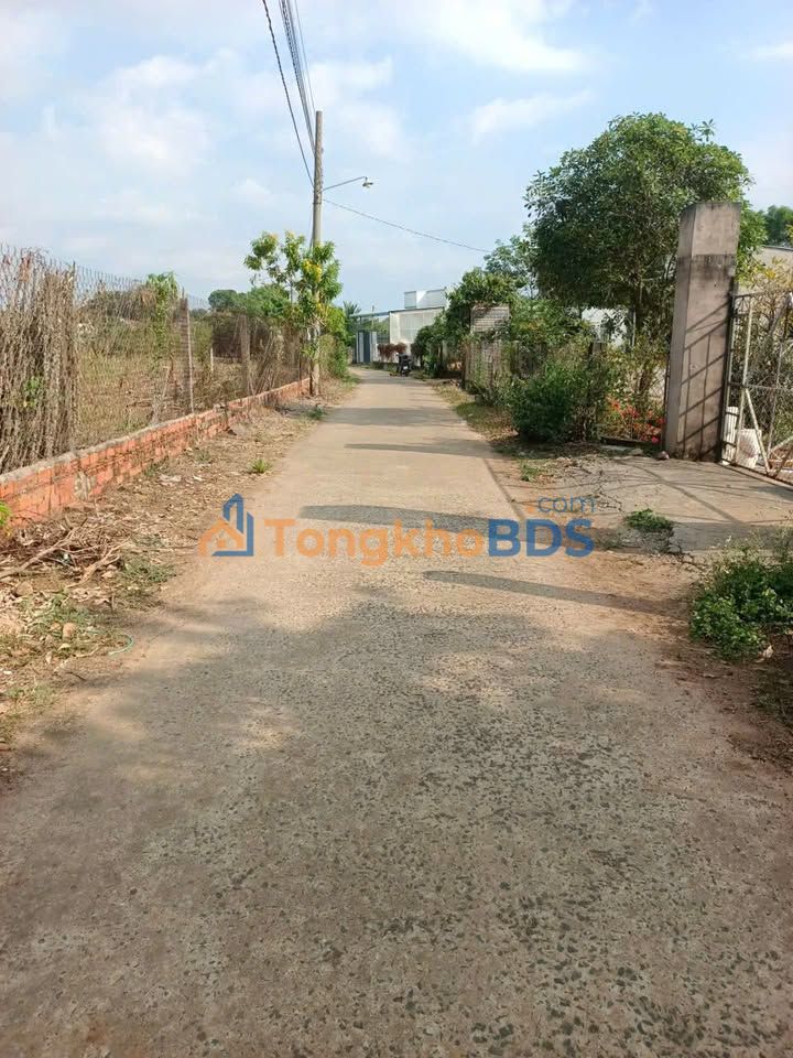 Bán đất Xuân Lộc 135m² Sổ đỏ Full Thổ - Giá 700 triệu