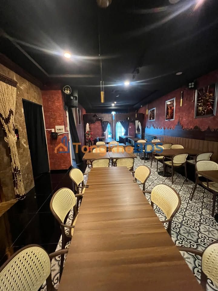 Cho thuê nhà góc KDC Him Lam Q7 - 147m², 4 tầng, Kinh doanh sầm uất