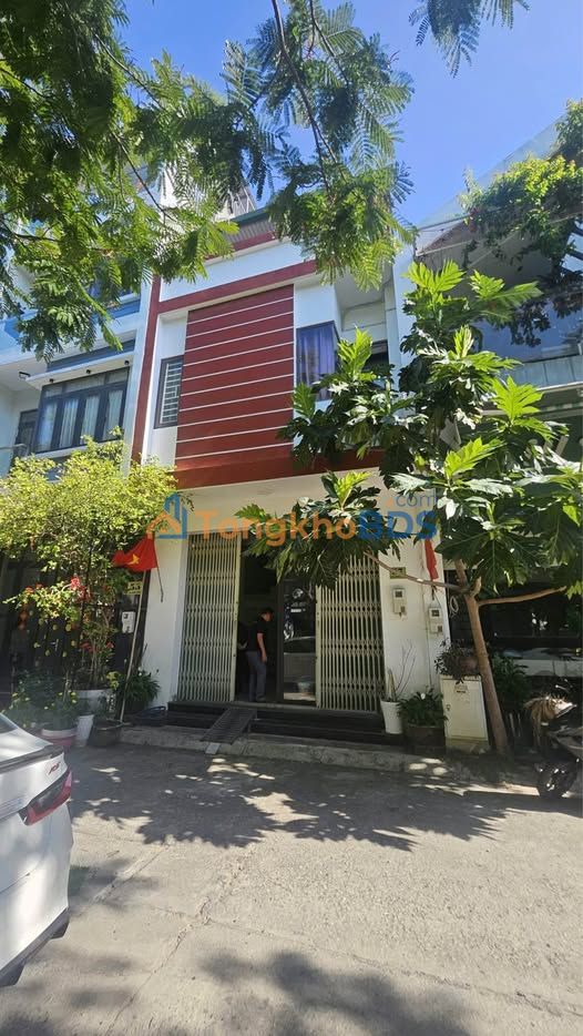 Nhà 55m² Hướng Bắc, 3 Lầu Giá 3.2 Tỷ - Ngay Công Viên Chu Mạnh Trinh