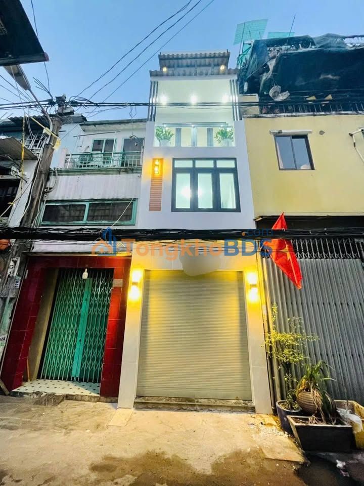 Nhà Mặt Tiền Trần Văn Đang Q3 - 15m² - 3.98 Tỷ - Kinh Doanh Sầm Uất