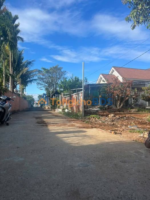 Đất Buôn Ma Thuột Lê Cảnh Tuân 138m² 1,98 tỷ - Sổ đỏ