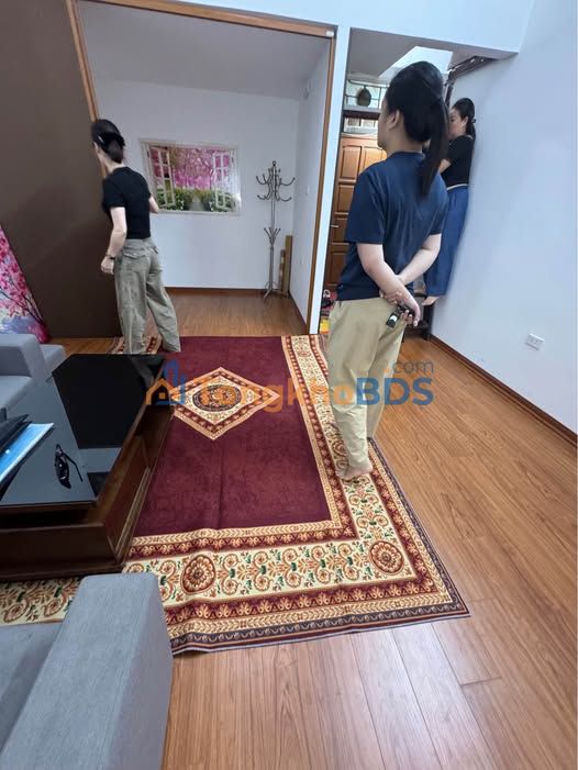 Bán gấp căn hộ 55m² Phùng Hưng, Hoàn Kiếm - 3PN, giá 4 tỷ