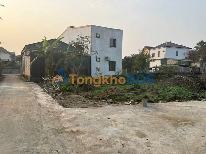 Bán Đất 140m² Hà Huy Tập, Hà Tĩnh - Sát Lê Duẩn, Nở Hậu, Giá 2.2 Tỷ