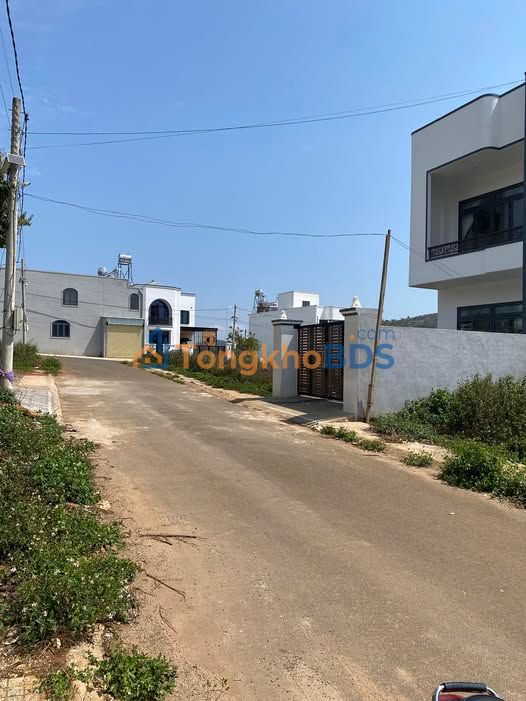 Đất Nền Sổ Hồng 120m² Đức Trọng - Gần Sân Bay Liên Khương, Giá 1.4 Tỷ