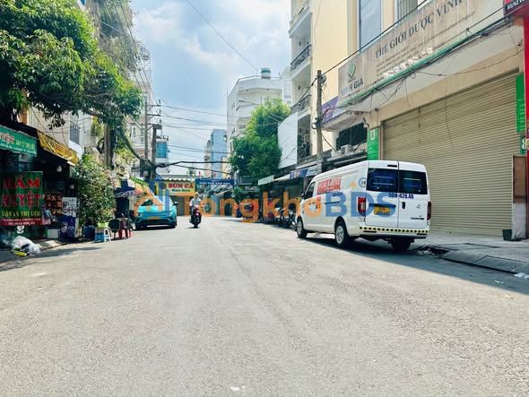 Nhà Mặt Tiền KD Nguyễn Xuân Khoát, Q10 - 84m², 6 Tầng, Dòng Tiền 32 Triệu/Tháng