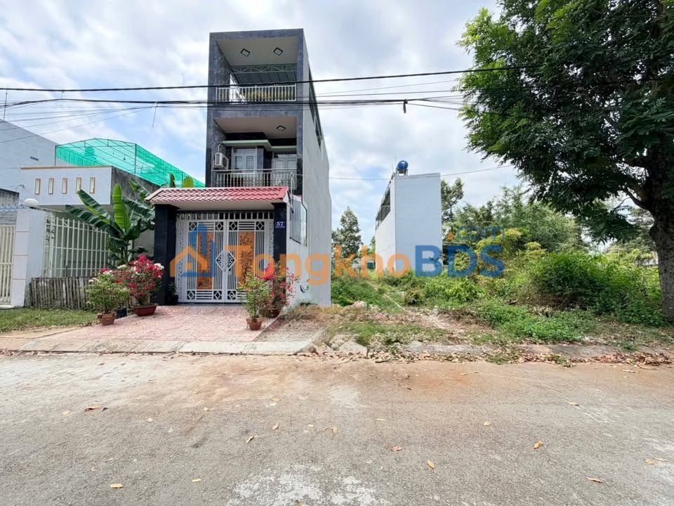 Bán Đất Nền KDC Hoàng Long Bến Lức 88m² - Sổ Hồng Riêng, Giá 1.7 Tỷ